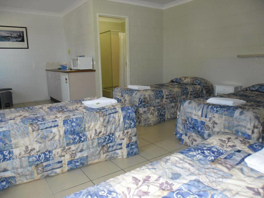 Banjo Paterson Motor Inn Townsville Exterior photo