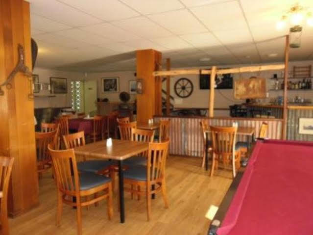 Banjo Paterson Motor Inn Townsville Exterior photo